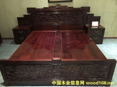 染料紫檀(血檀)家具常規(guī)用材地位逐漸確立